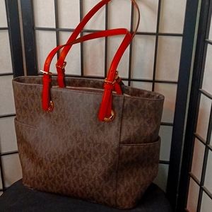 Michael KORS Signature Tote ❤️❤️❤️